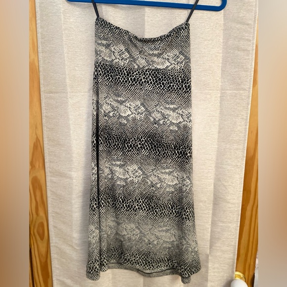 2 dresses 👗 - Picture 5 of 7